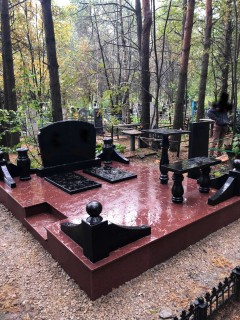 Благоустройство мест захоронения  ― Памятники в Новосибирске из натурального гранита Shanxi black (Шанcи Блэк) Компания Ритуал - Сибирь